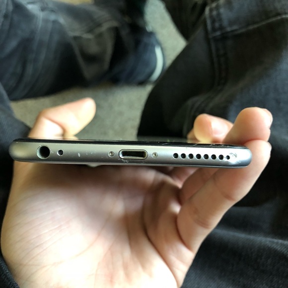 iPhone 6 - Picture 4 of 8